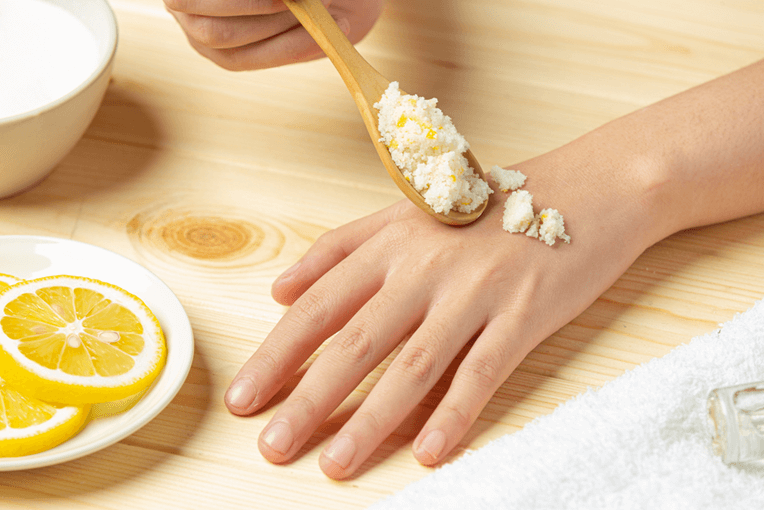 Body Polishing-Cocoa Butter Therapy 
  Deeply nourishes dry skin, restores elasticity, hydrates, and leaves body smooth, soft, and luxuriously pampered with natural cocoa richness.READ MORE