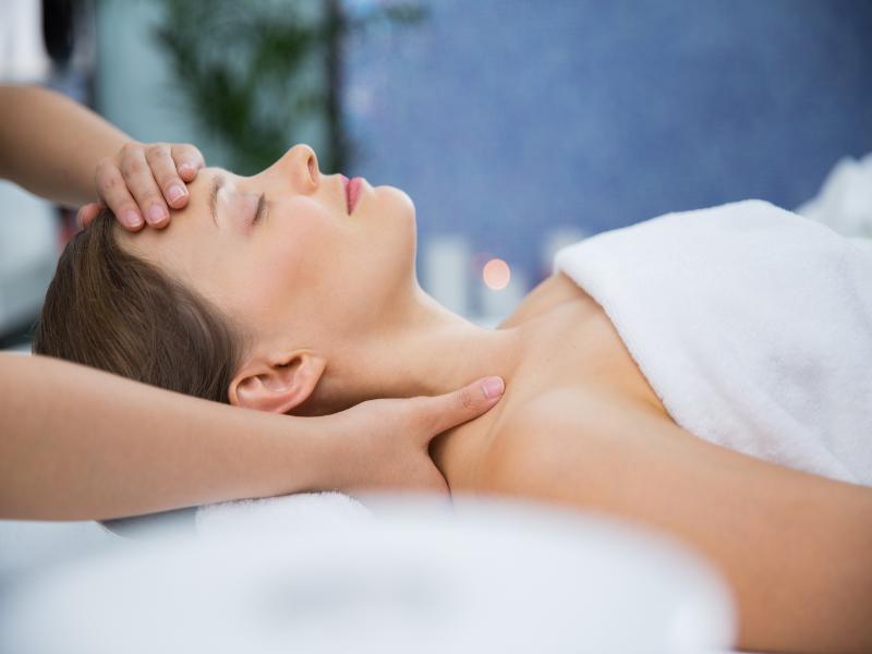 woman-getting-head-massage